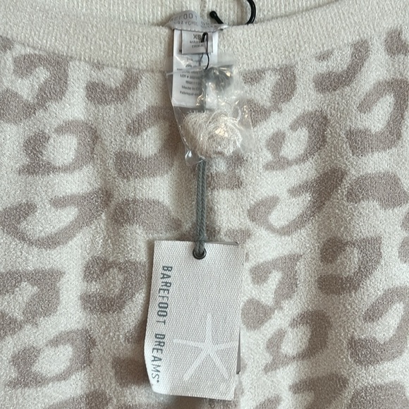 Barefoot Dreams Cozy Chic Ultra Cream Stone Leopard Legging Size XS - Picture 2 of 4